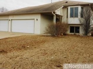 1235 Miller St S, Shakopee, MN 55379