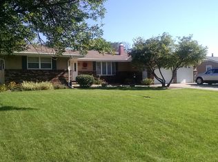 155 E 7th St, El Paso, IL