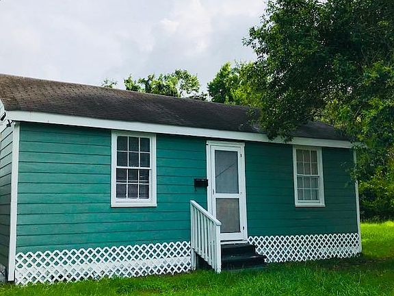 2nd image of 1101 Leesville St