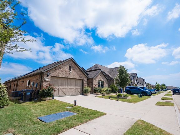 3rd image of 5909 Pensby Dr