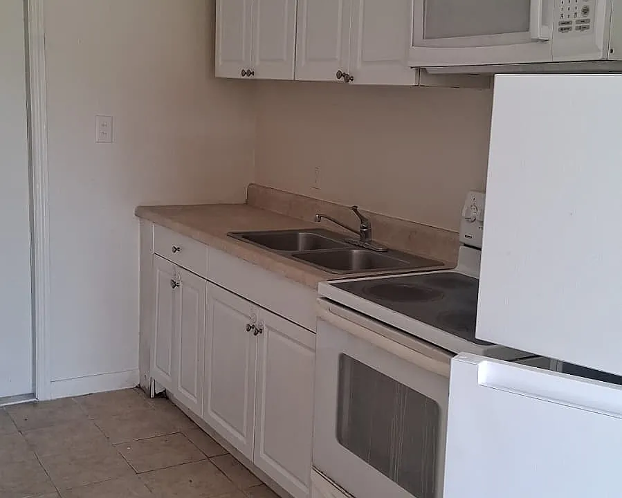 803 Avenue G #A