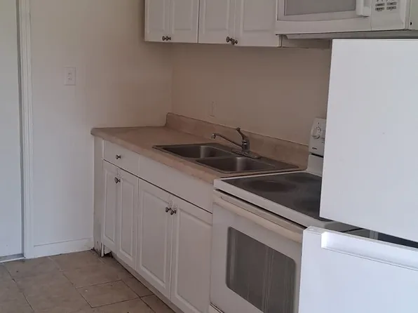 803 Avenue G APT A, Fort Pierce, FL 34950