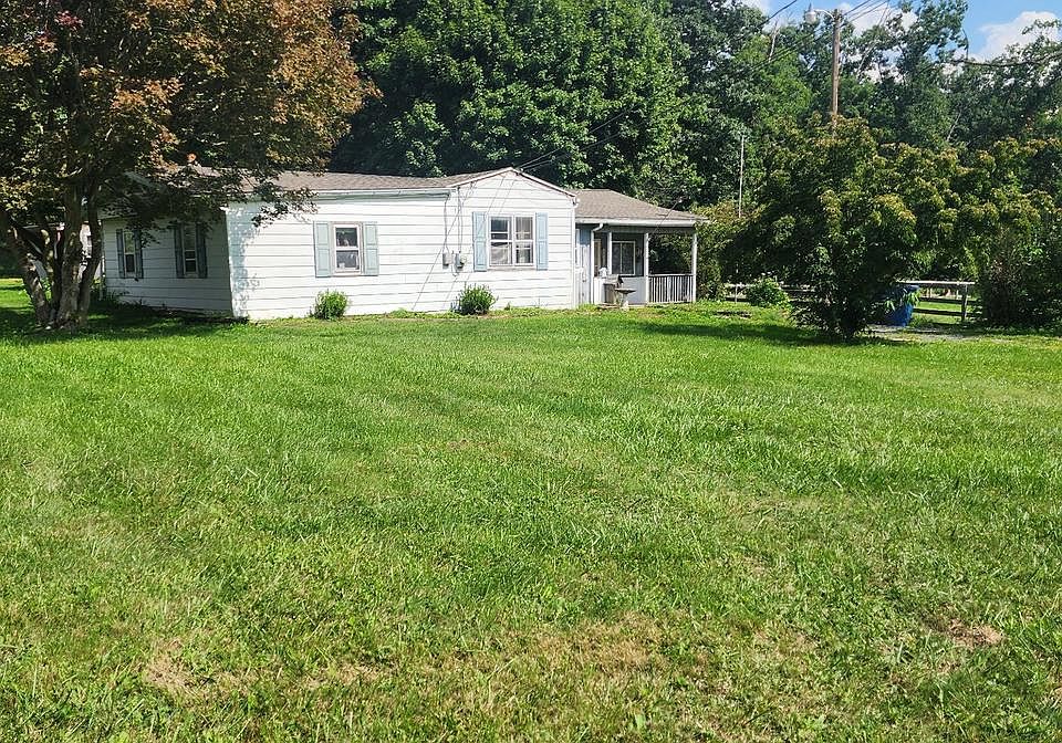 1st image of 9 Clear Spring Rd