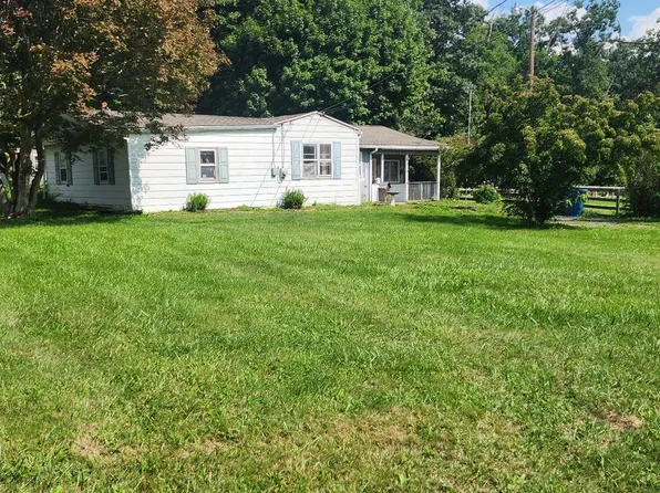 9 Clear Spring Rd, Dillsburg, PA 17019