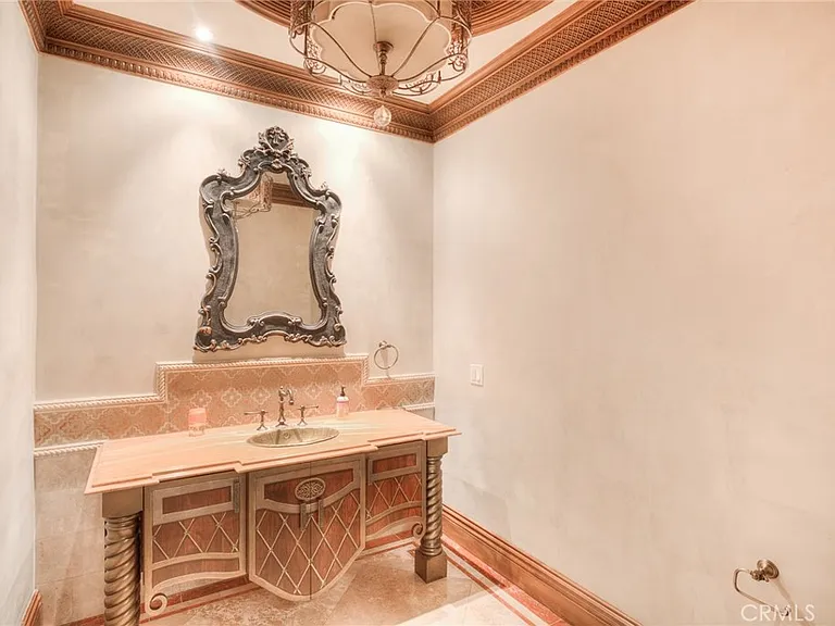 605 Walnut Ave — Photo 26