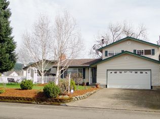 2595 Debra Dr, Springfield, OR 97477