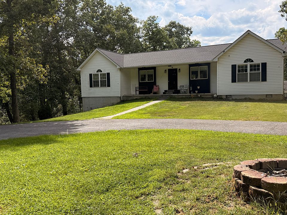 1st image of 4 Overlook View Dr