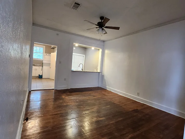 408 E 9th St #1/2 — Photo 2