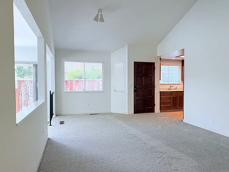 3638 Cypress Way #A — Photo 4