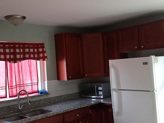 2nd image of 2720 W Gregory St #1E