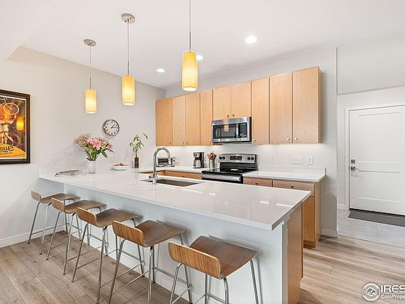 3rd image of 400 W Baseline Rd #B