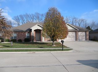 502 Silver Thorne Dr, Columbia, MO 65203