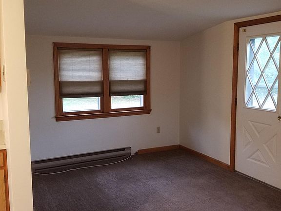 3rd image of 26 Arlington St APT 3