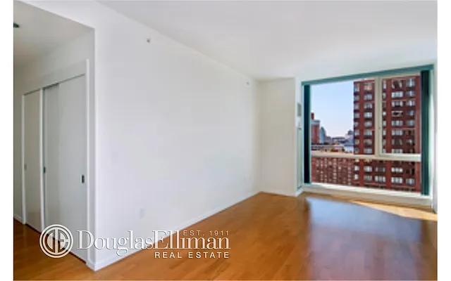 Rented by Douglas Elliman | media 27