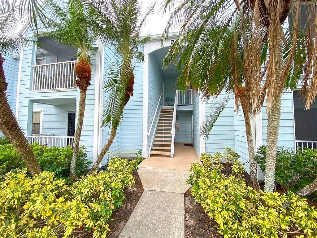 2 bed, 801 sqft, $1,600 — Photo 1