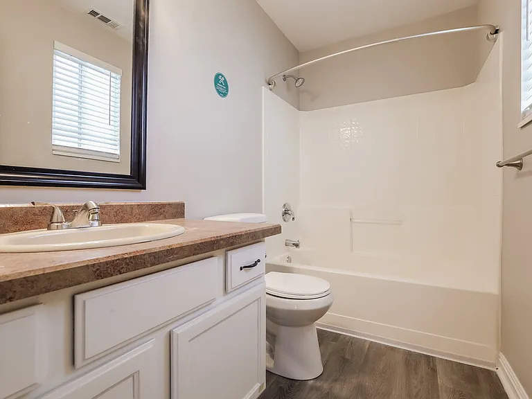 2528 W 370 N — Photo 11