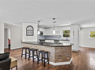 210 29th St SW, Naples, FL 34117