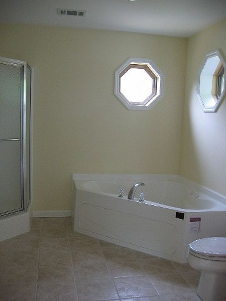 3rd image of 113 GREENLEAF Drive