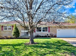 9020 Wooddale Dr, Louisville, KY 40272