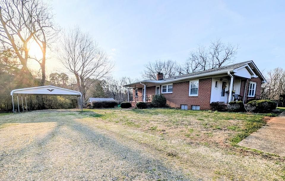 1st image of 1129 Carpenter Dr