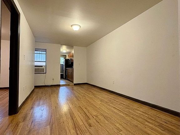 2nd image of 444 Lafayette Ave #2L
