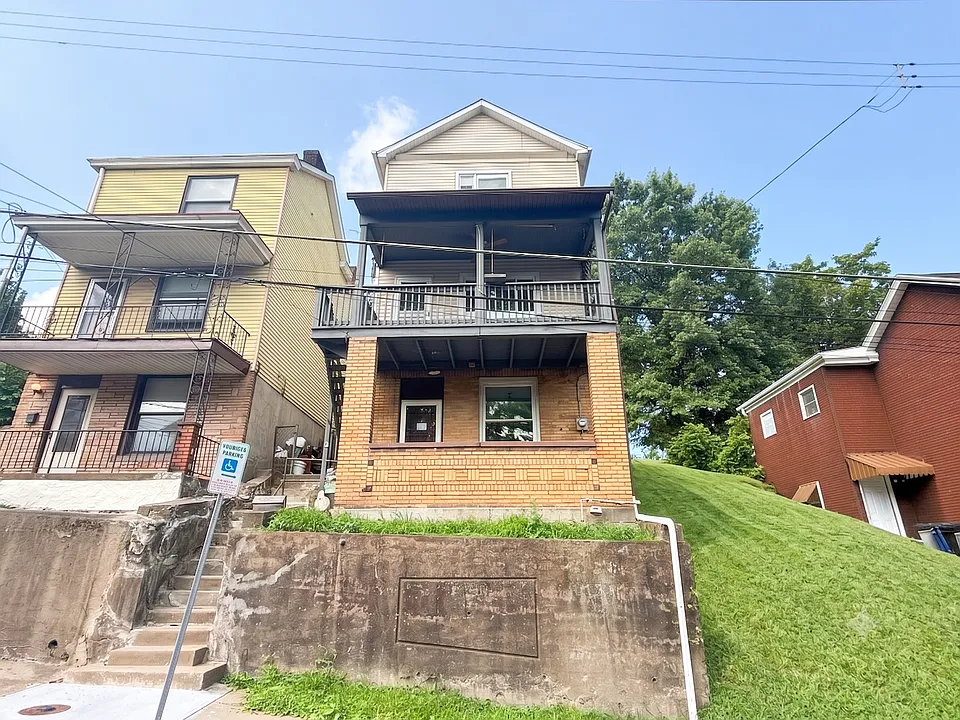 38 Bigelow St