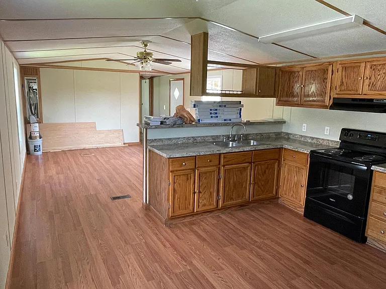 301 Arlon Dr — Photo 12