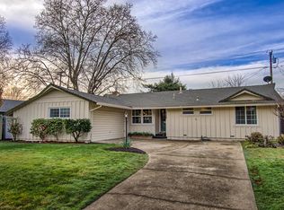2073 Sycamore Dr, Redding, CA 96001