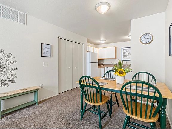 4th image of 3311 N Lakeharbor Ln APT 104