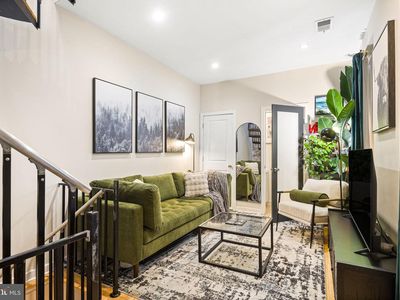 411 S Carlisle St APT 4, Philadelphia, PA, 19146