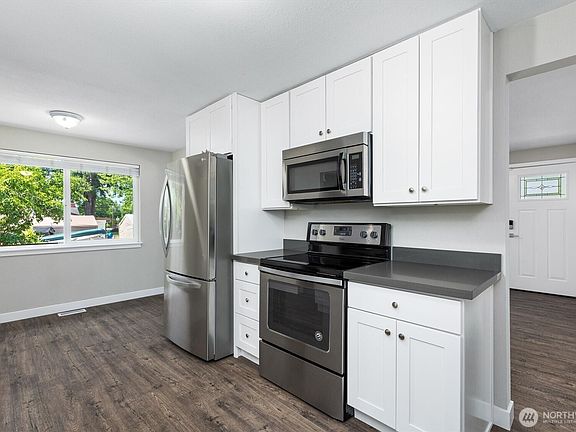 5th image of 422 167th Street S