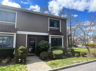 92 Casper Ct, Port Chester, NY 10573