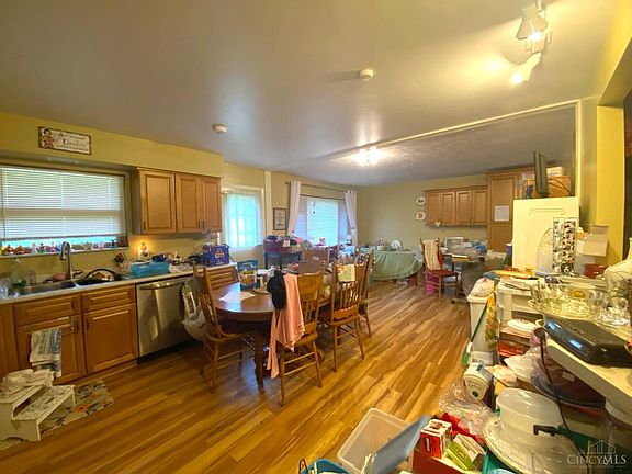 4th image of 3345 Bauerwood Dr