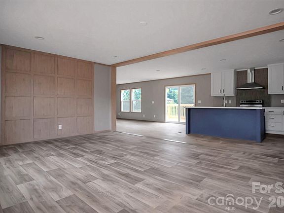 4th image of 803 Eagle View Ln