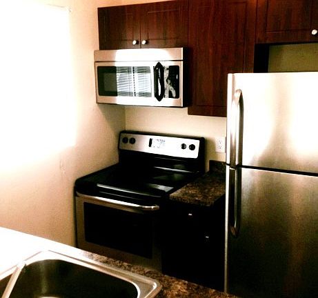 3rd image of 12101 NE 6th Ave APT 2