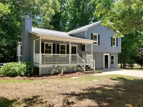 195 Baggett Cir, Dallas, GA 30157