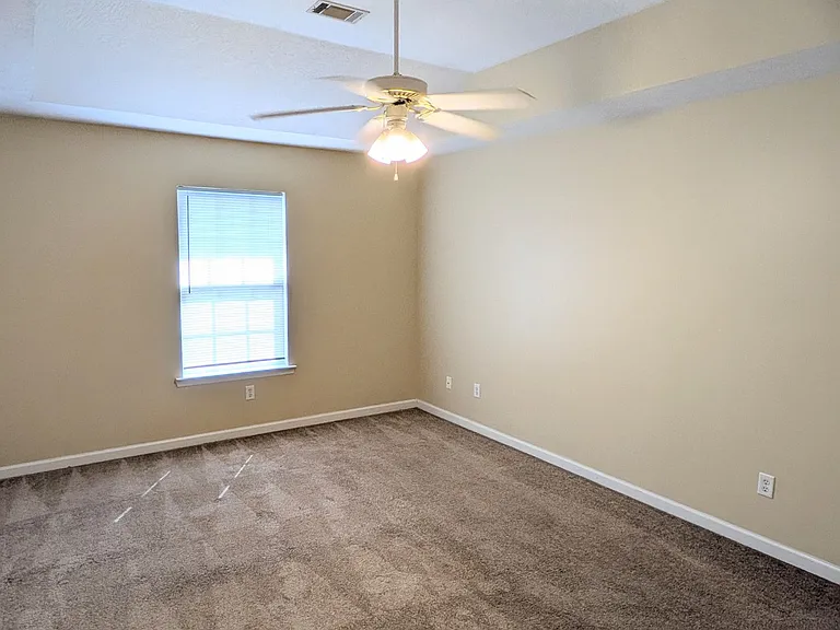 407 Flowing Creek Dr — Photo 18