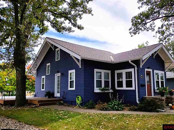 2nd image of 1327 Oak Beach Dr