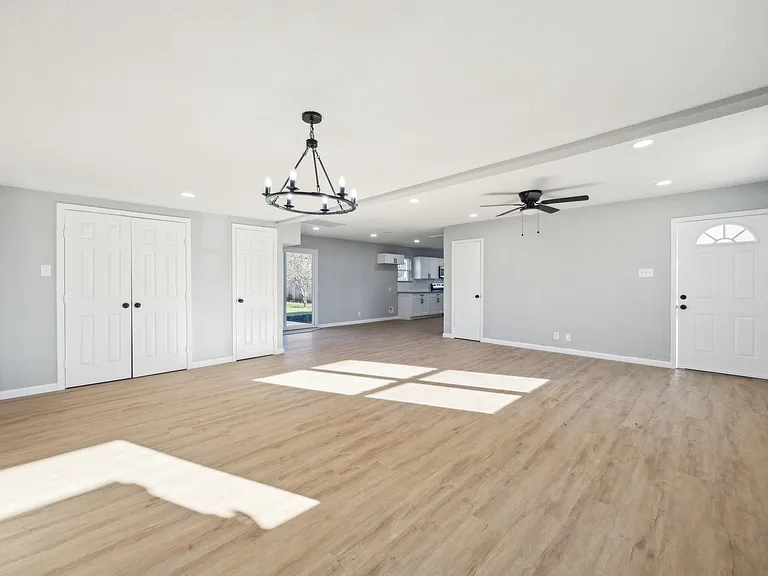 5124 Laurel Ln — Photo 14
