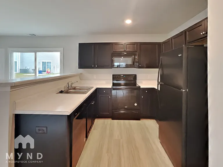 9 Cardinal Ct — Photo 8