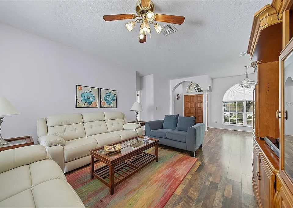 1st image of 9305 Wellington Park Cir