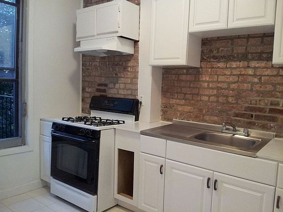4th image of 1147 Rogers Ave APT 2R