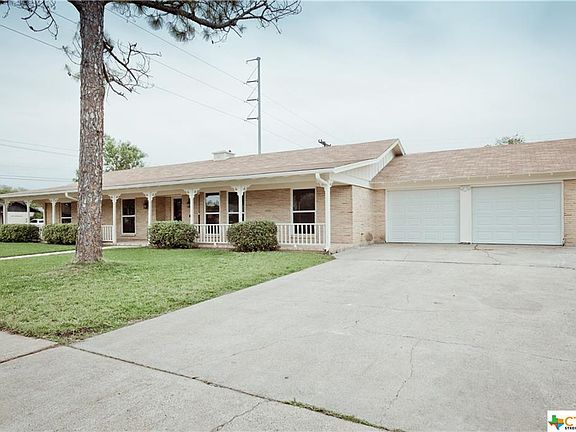 3rd image of 907 Gardenia Ln