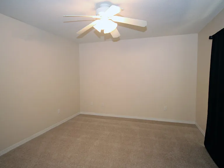 3528 Parkwood Ave — Photo 7