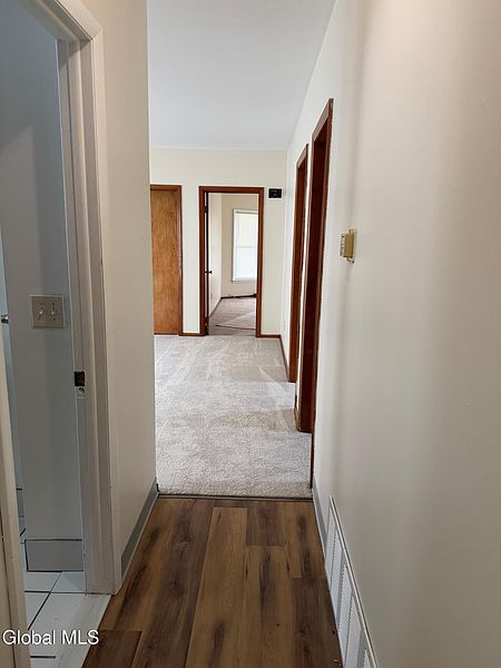 5th image of 2259 Hamburg Street