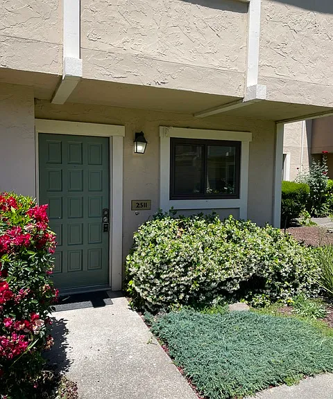 2511 Vallejo St — Photo 1