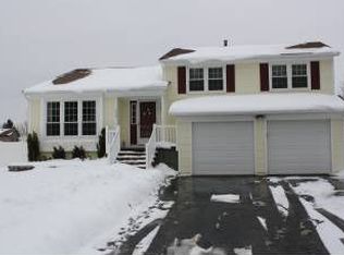 226 Ramo Dr, Gates, NY 14606