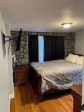 4th image of 1581 Elmwood Ave