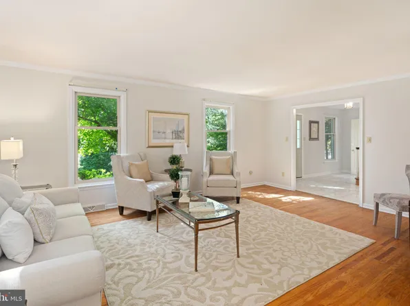 460 Garrison Way, Conshohocken, PA 19428