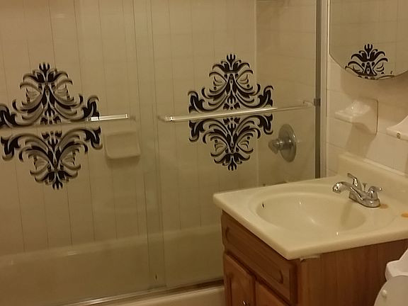 3rd image of 790 Elsmere Pl #1